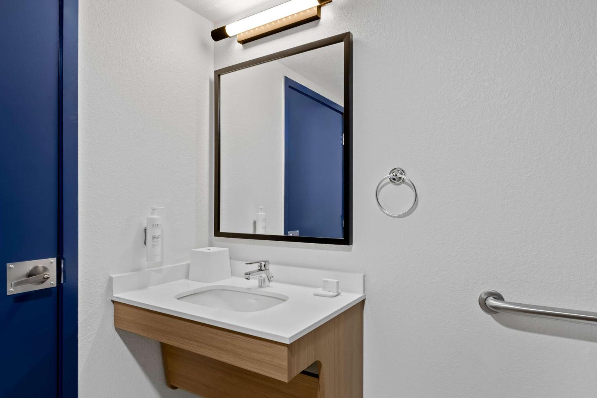 Spark By Hilton Daleville Roanoke North Экстерьер фото