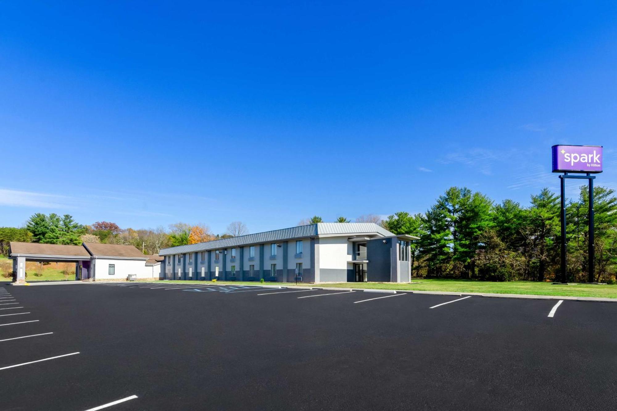 Spark By Hilton Daleville Roanoke North Экстерьер фото